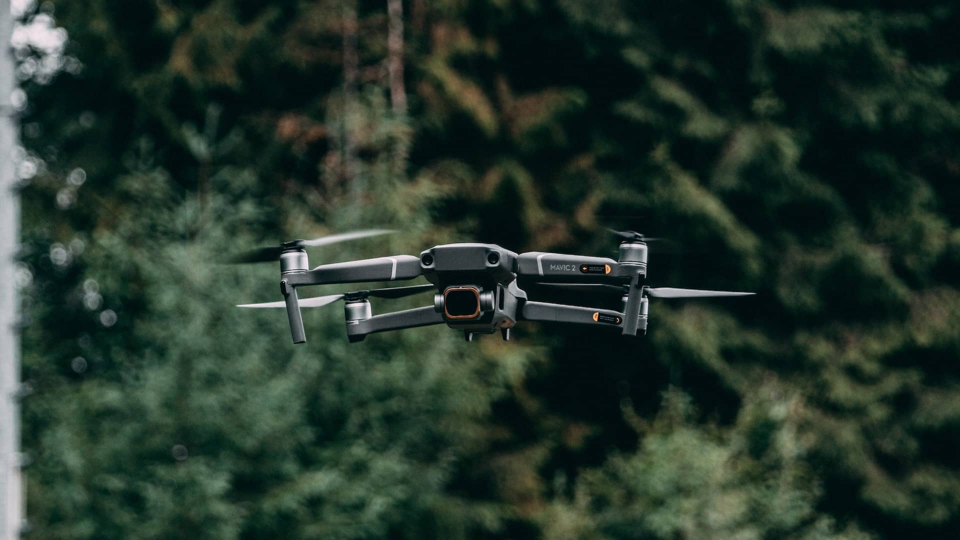 cover-le-trou-normand-drone-victor-dosne-credits-joshua-hanson-oOnLpg9IbTI-unsplash